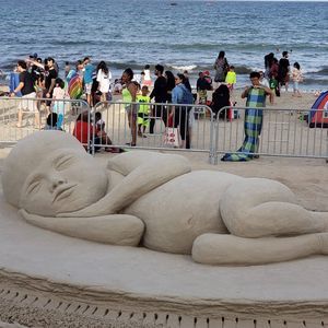 Meet your Posher, Mohamed